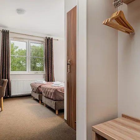 Pałac Nad Jeziorem Nocleg ze śniadaniem Chociwel