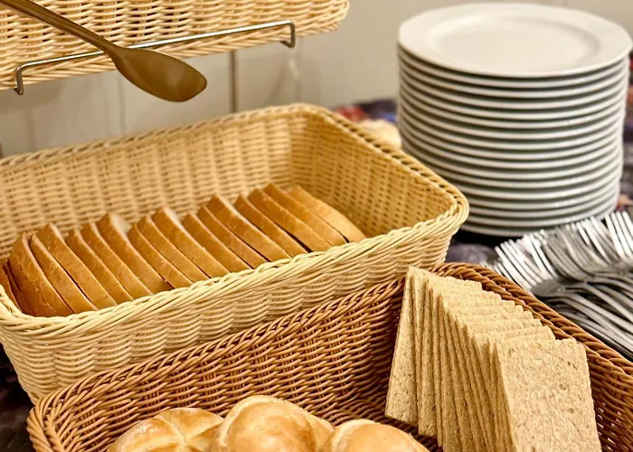 Bed and breakfast Palac Nad Jeziorem Chociwel